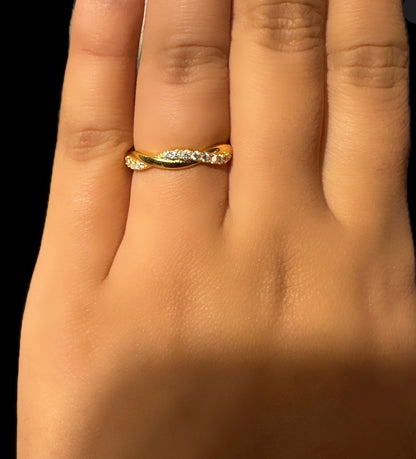 Bague Élégance Torsadée – Moissanite / Argent 925