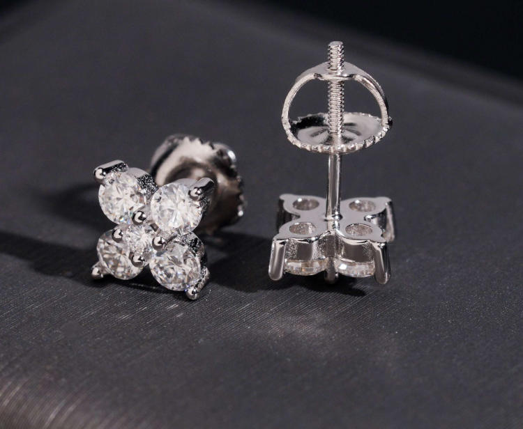 Bloom Studs - Argent 925 / Moissanite