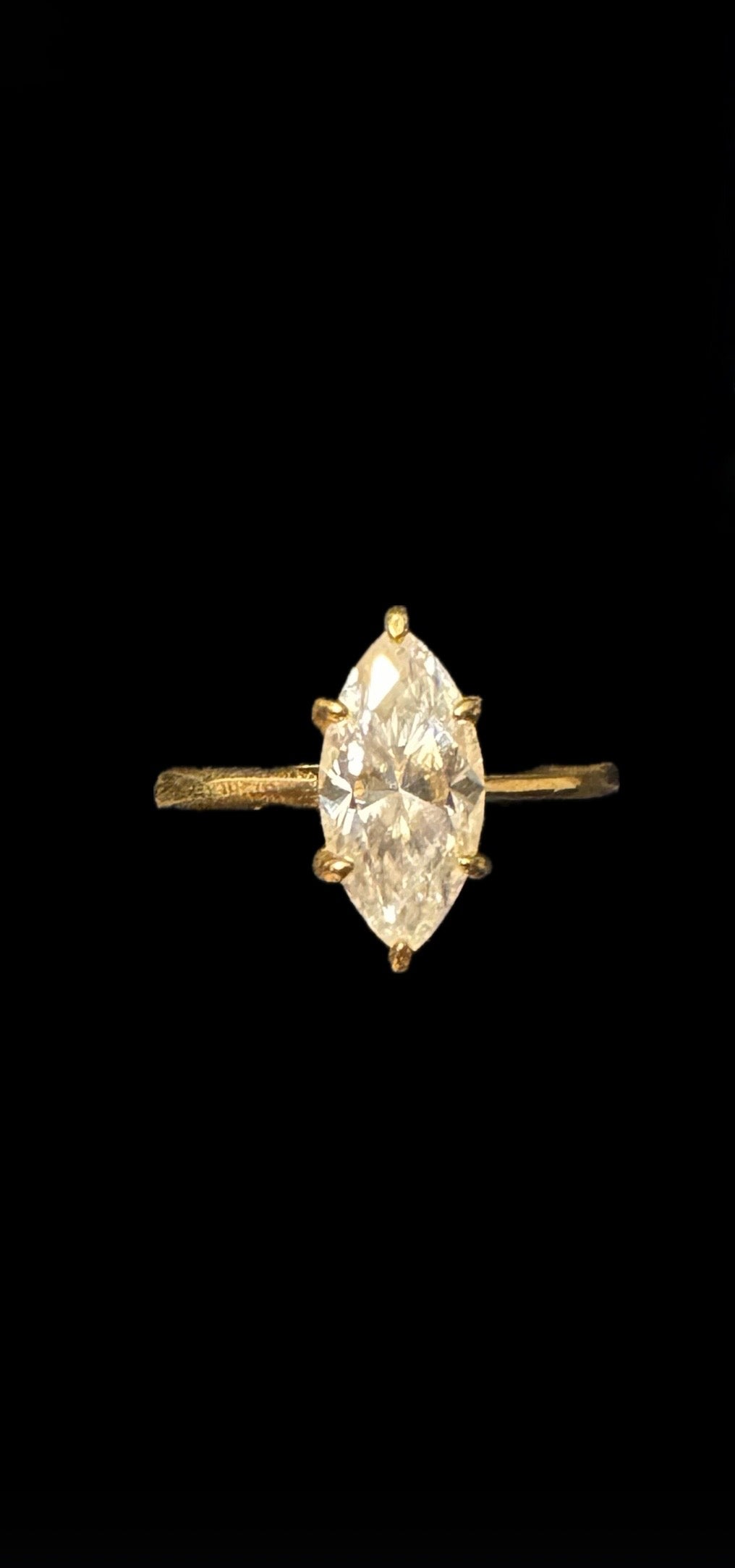 Bague Moissanite Marquise - Élégance Intemporelle| NOX