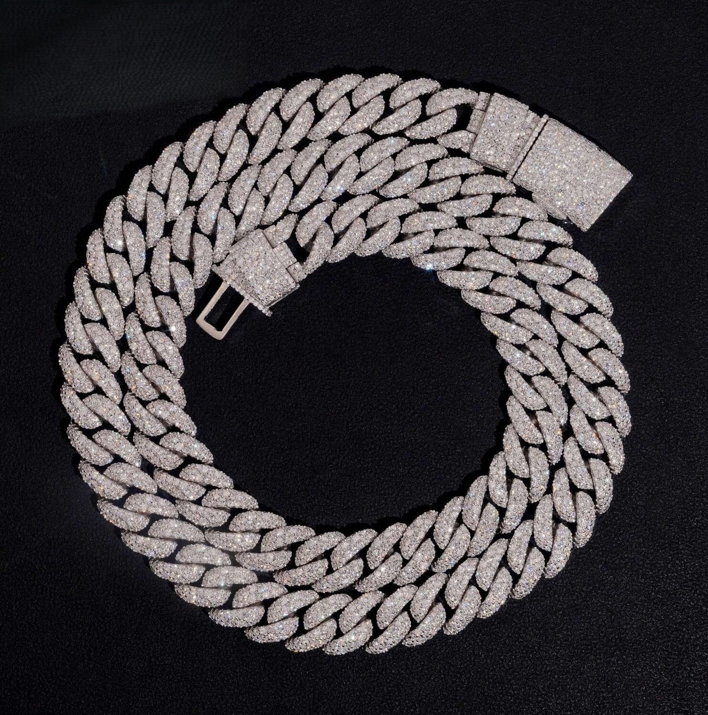 Collier Cubain Moissanite Premium - Brillance Exceptionnelle | NOX